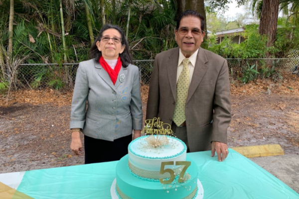 El pastor Juan José Rivera y su Esposa Elena Cumplen 57 Años de Ministerio y Siguen Contando